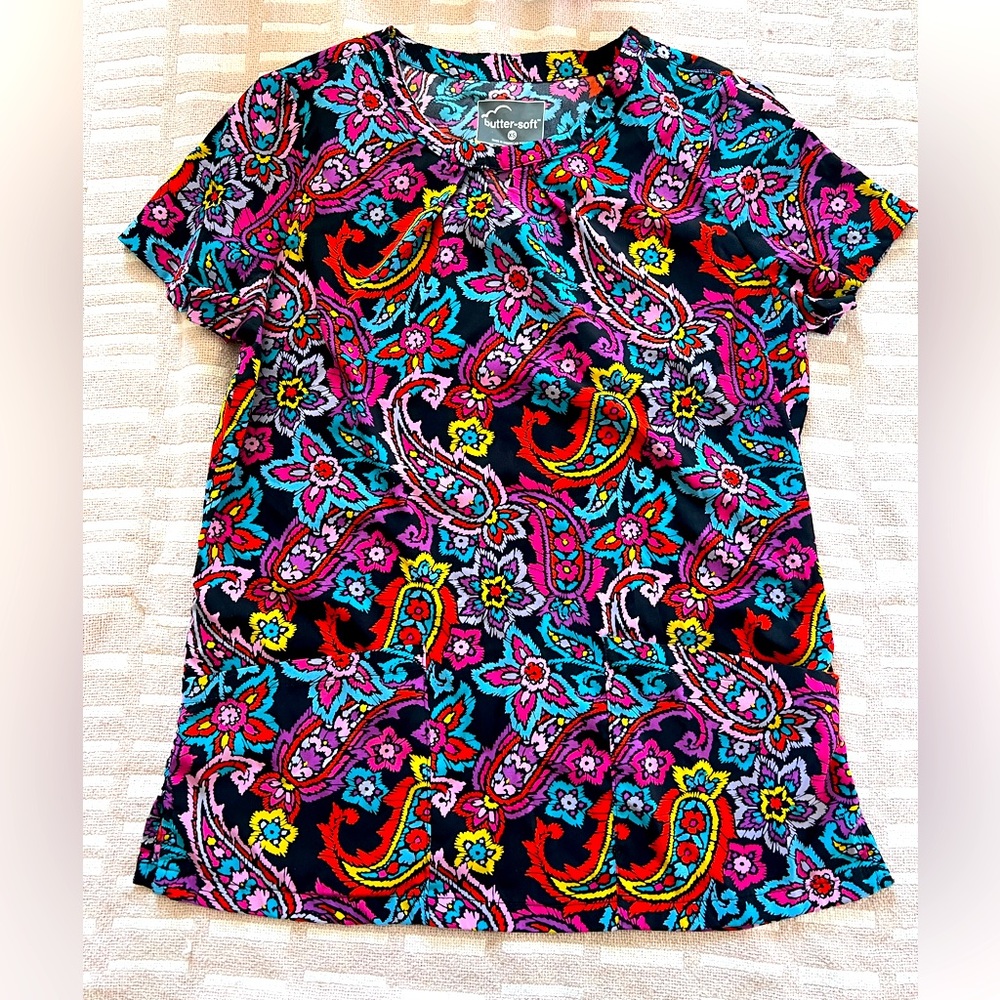 Scrub top